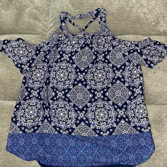 Iz Byer Tops - iZ Byer Blouse